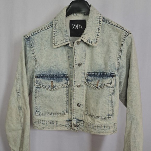 ZARA JEAN CROP JACKET Sz M LIGHT Distressed ACID WASH COASTAL COWGIRL STREETWEAR - Picture 1 of 11